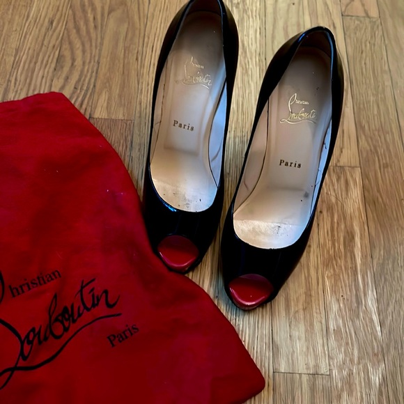 Christian Louboutin Shoes - Shoes Loubitons